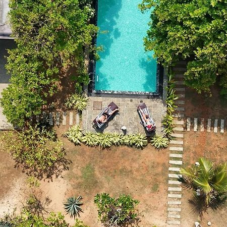 Guru Beach Resort Tangalle Exterior photo